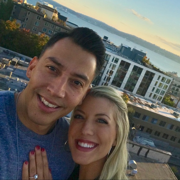 Meet your Posher, Danielle - Picture 2 of 4